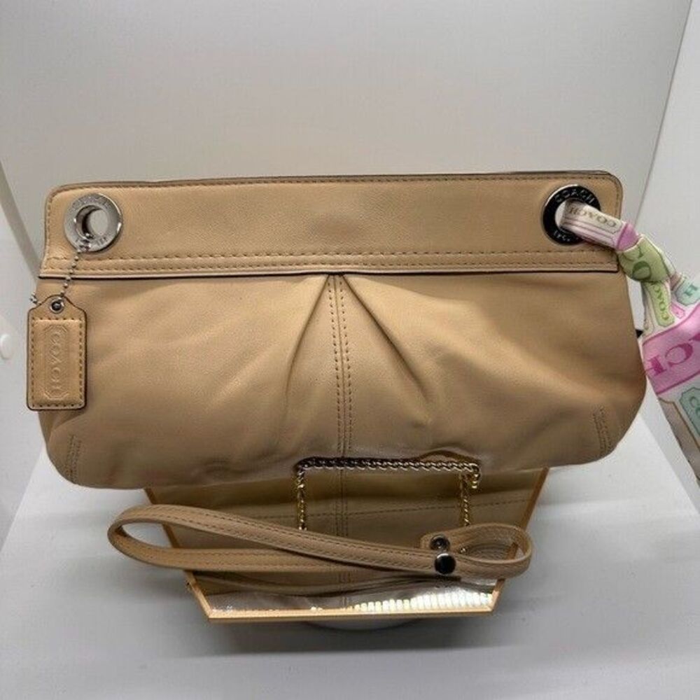 Coach Tan Kyra Leather wristlet with Pink & Green Scarf and Removable strap - Picture 2 of 8
